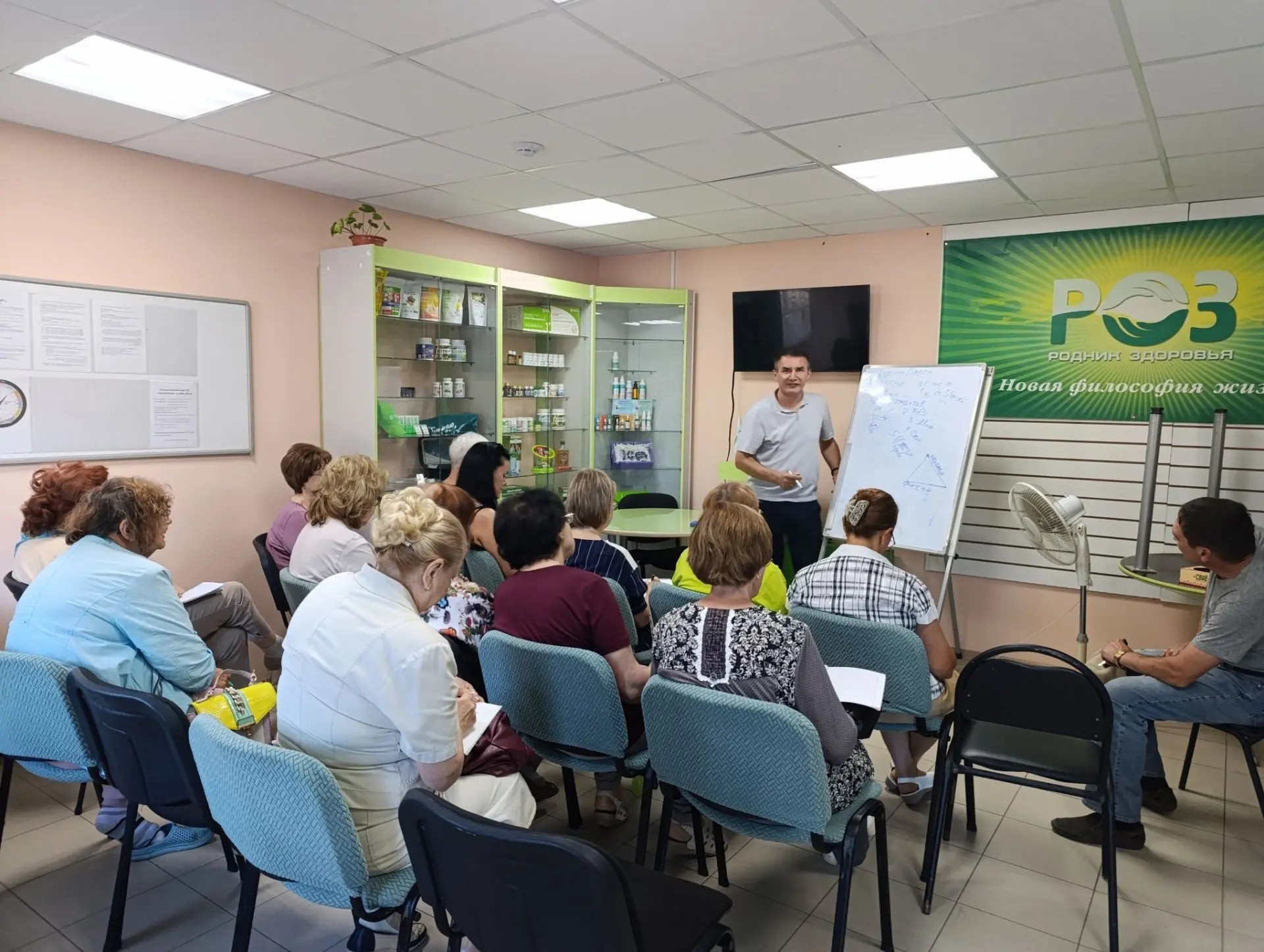 В Великом Новгороде состоялась встреча с Александром Кушнируком